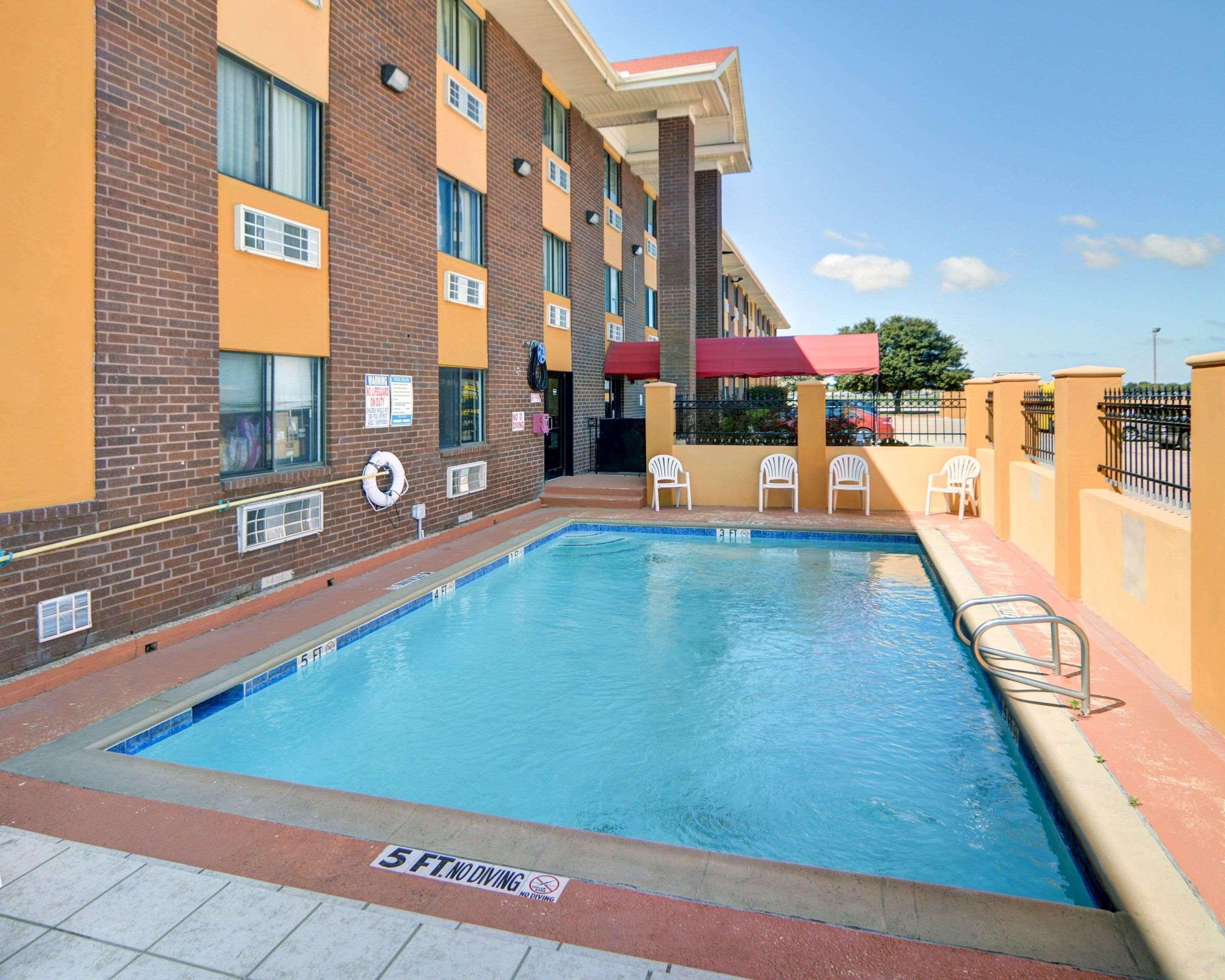 Quality Inn Dfw Airport North - Irving Exterior photo