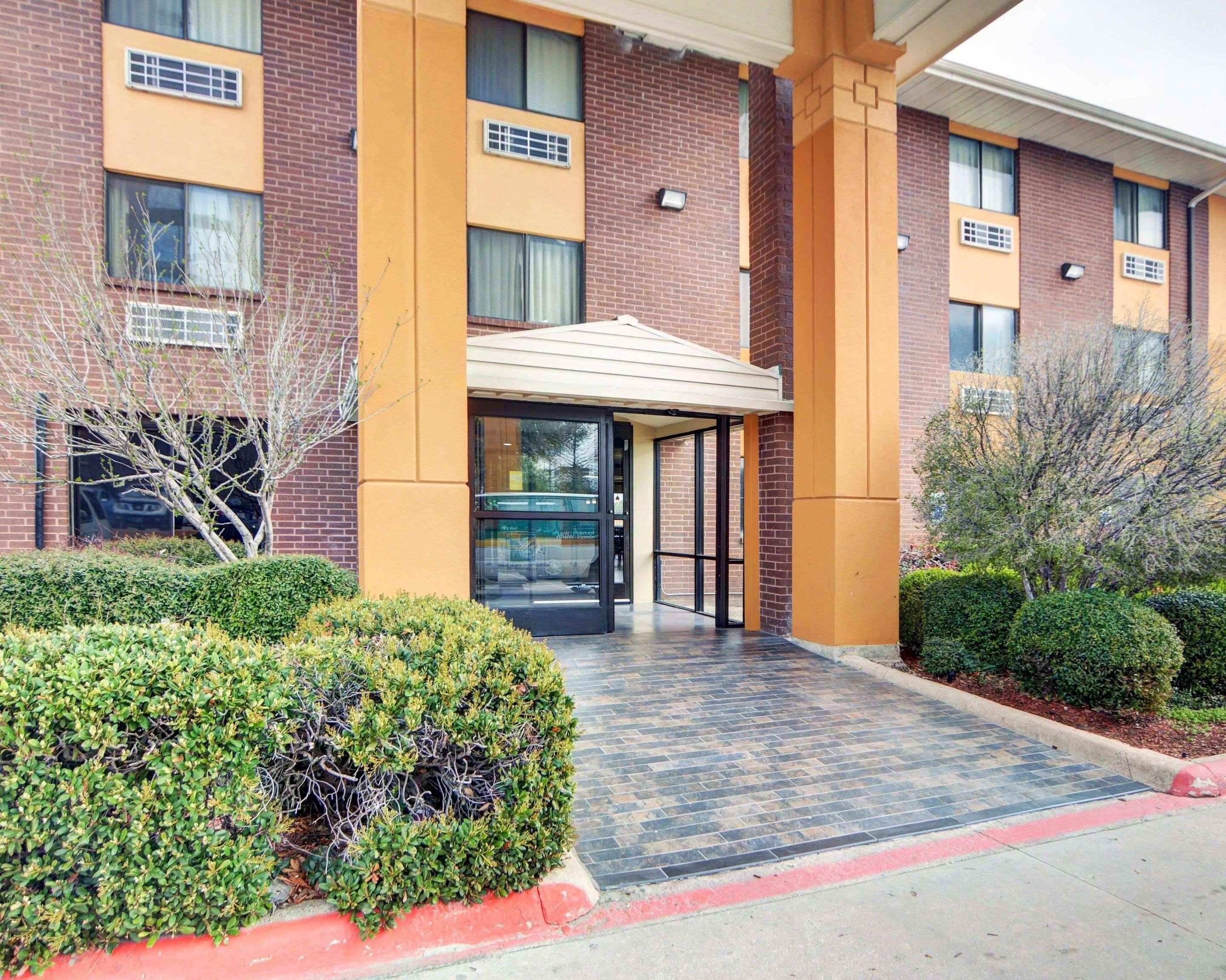 Quality Inn Dfw Airport North - Irving Exterior photo